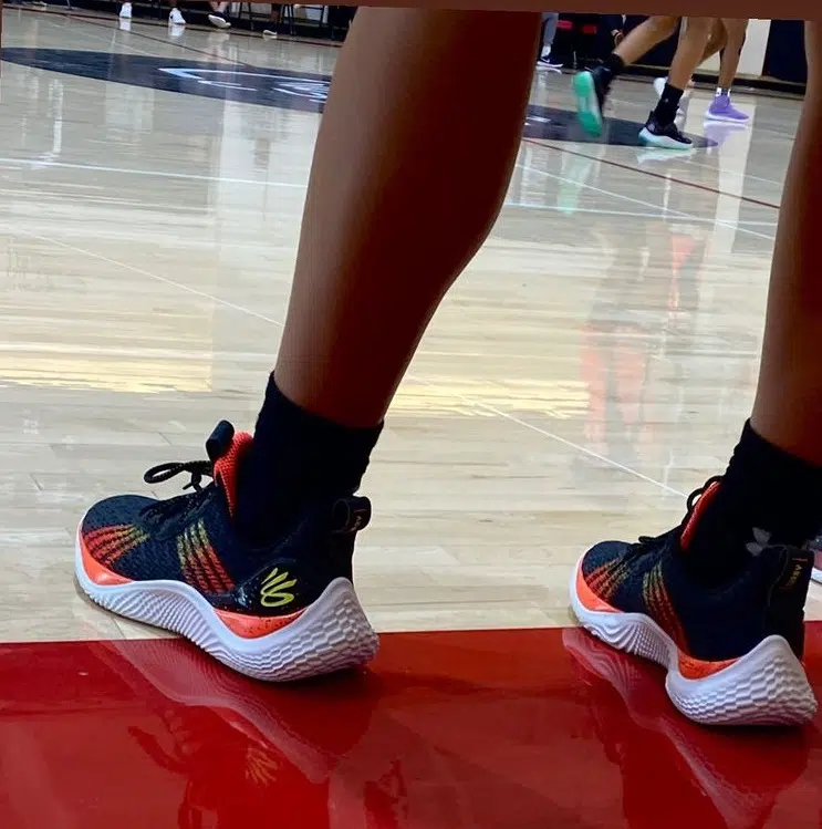 curry 10 under armour curry brand