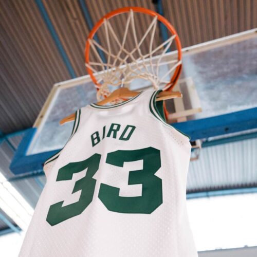 Image de l'article Maillot de Larry Bird : pourquoi le numéro 33 ?