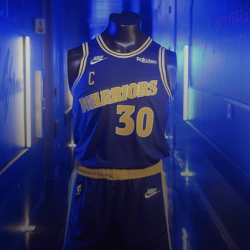 Image de l'article Maillot Classic des Warriors : le retour du trio 