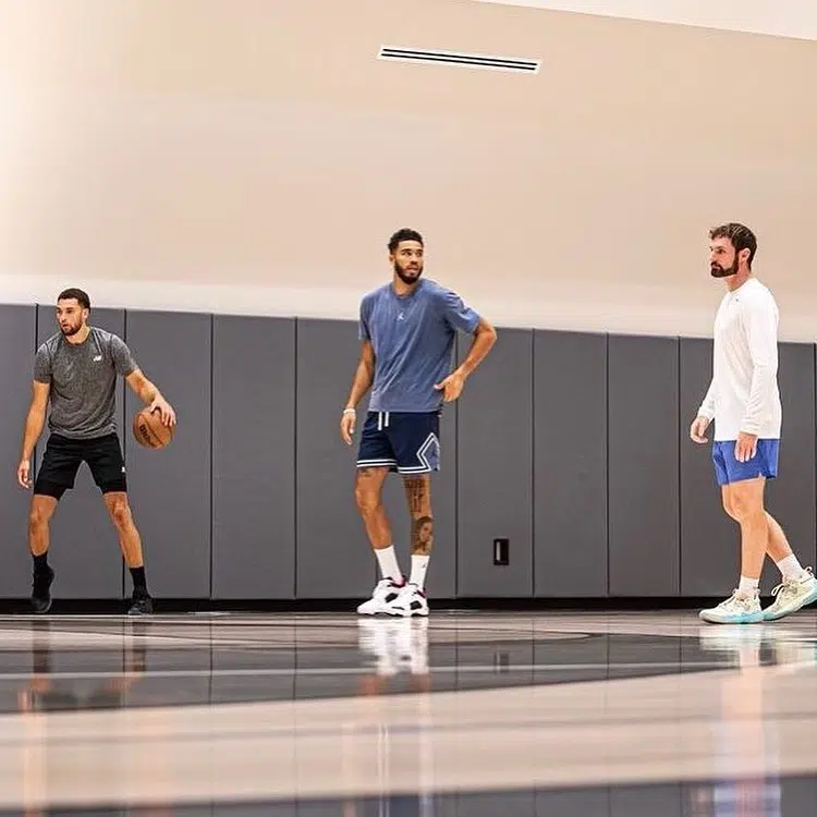 jordan 37 low jayson tatum