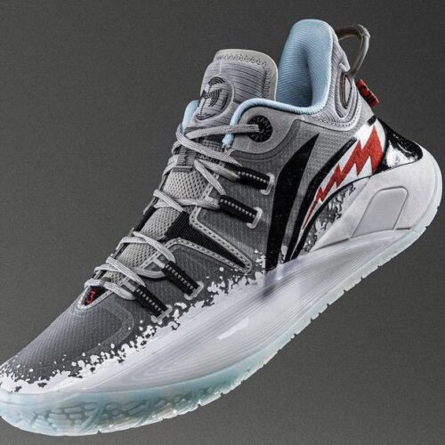 Image de l'article Li-Ning CJ 2 : CJ McCollum présente sa seconde chaussure signature !