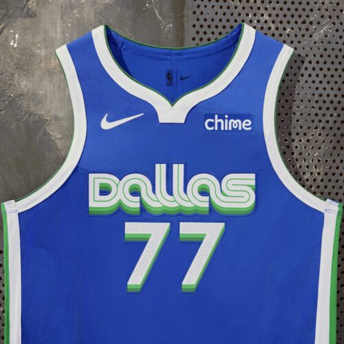 Image de l'article Maillot City Edition 2022-2023 des Dallas Mavericks : des 70's à aujourd'hui !