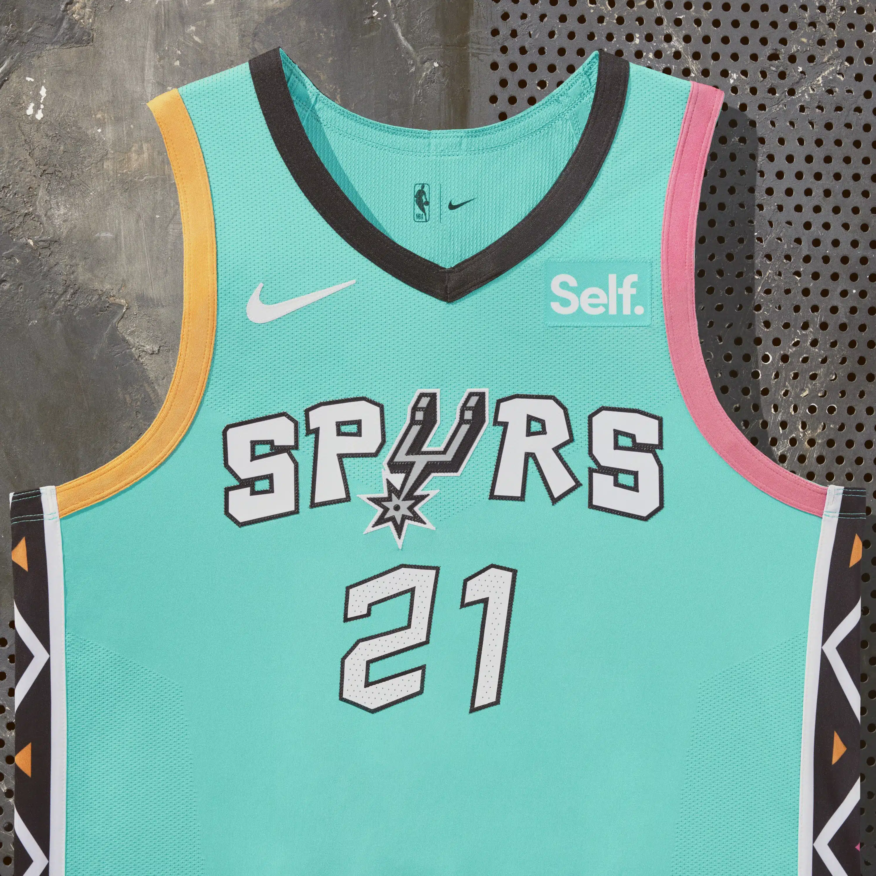 maillot city edition 2022 2023 san antonio spurs fiesta