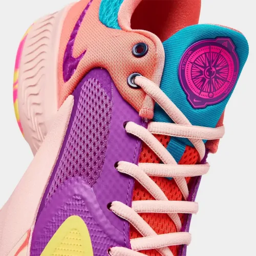 Image de l'article Zoom Freak 4 Vivid Purple : du nouveau du côté de Giannis !