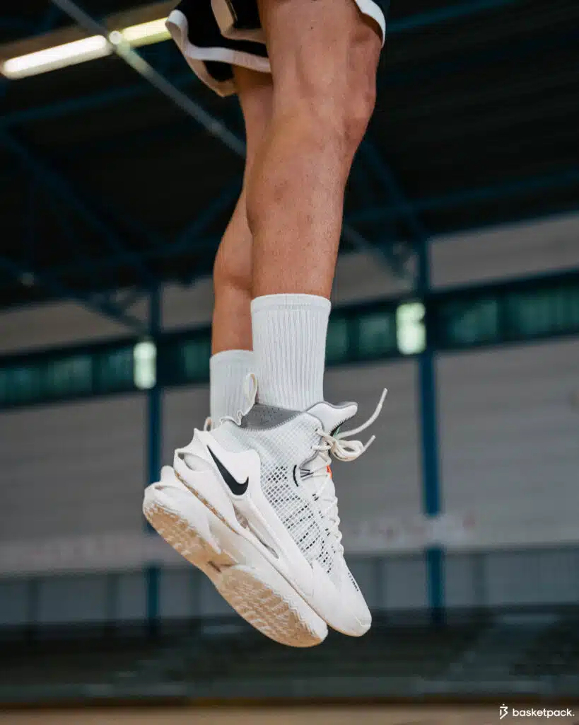 comment choisir chaussure de basketball pour un interieur