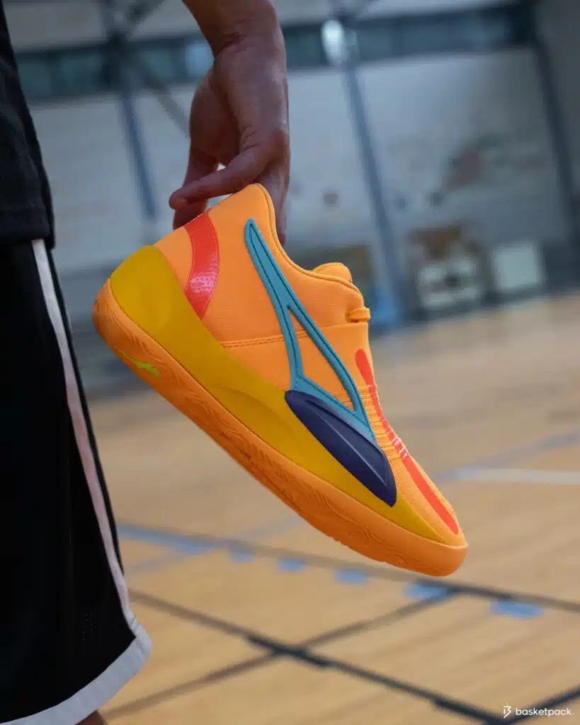 jouer au basketball avec des ampoules