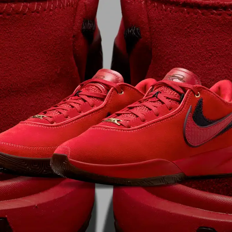 nike lebron 20 liverpool fc