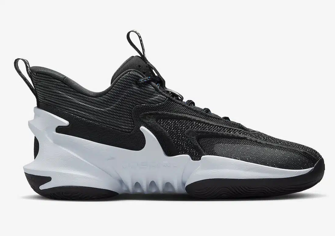 nike cosmic unity 2 football grey