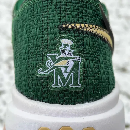Image de l'article LeBron 20 SVSM : le lycée de LeBron James à l'honneur