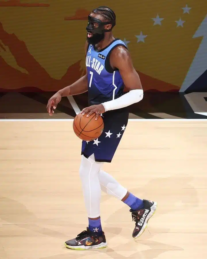 jaylen brown nike quelle relation sneaker free agent