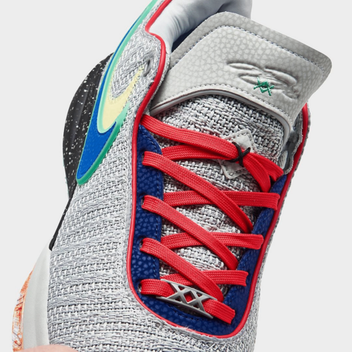 Image de l'article LeBron 20 Nike Lifer : une déclinaison multicolore !