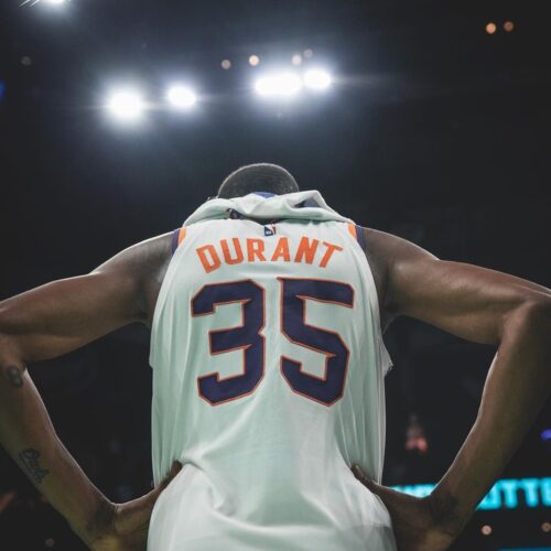 Image de l'article Maillot de Kevin Durant aux Suns : les premières images officielles !