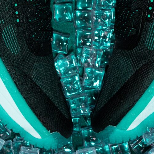 Image de l'article Peak Flash 4 Black Blue : un shooting glacé !