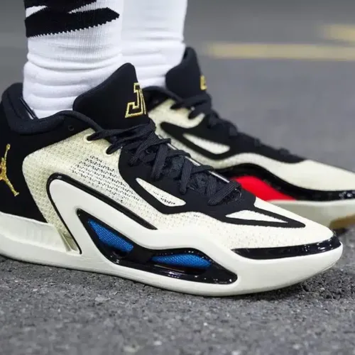 Image de l'article Jordan Tatum 1 Barbershop : nouveau coloris en vue !