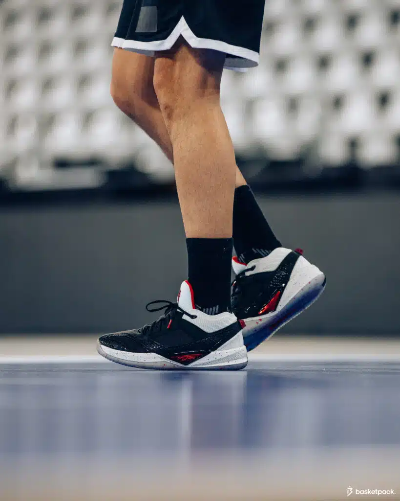test new balance kawhi 3
