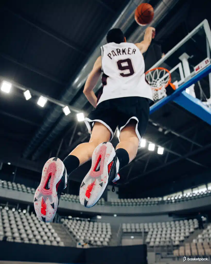 test new balance kawhi 3