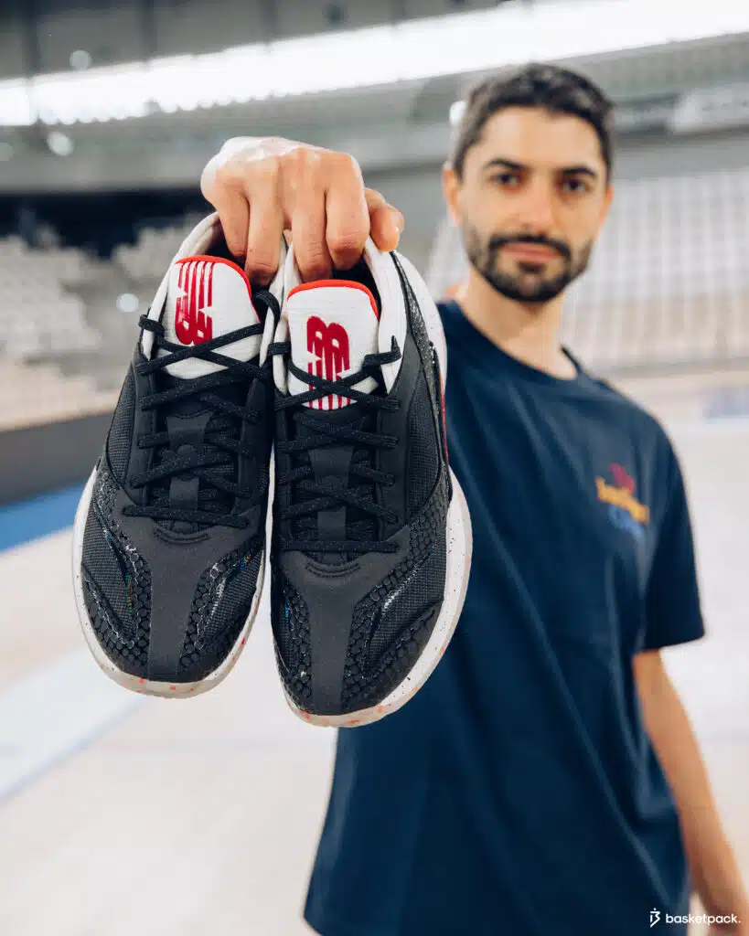 test new balance kawhi 3
