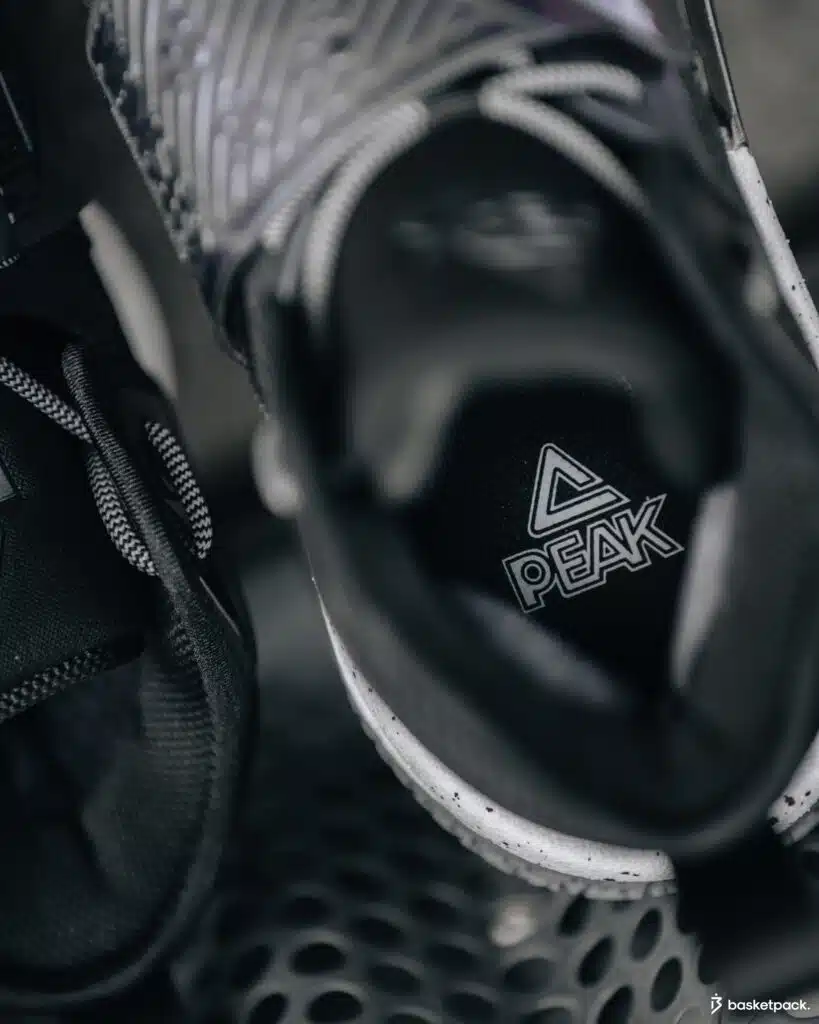 peak monster 8 black