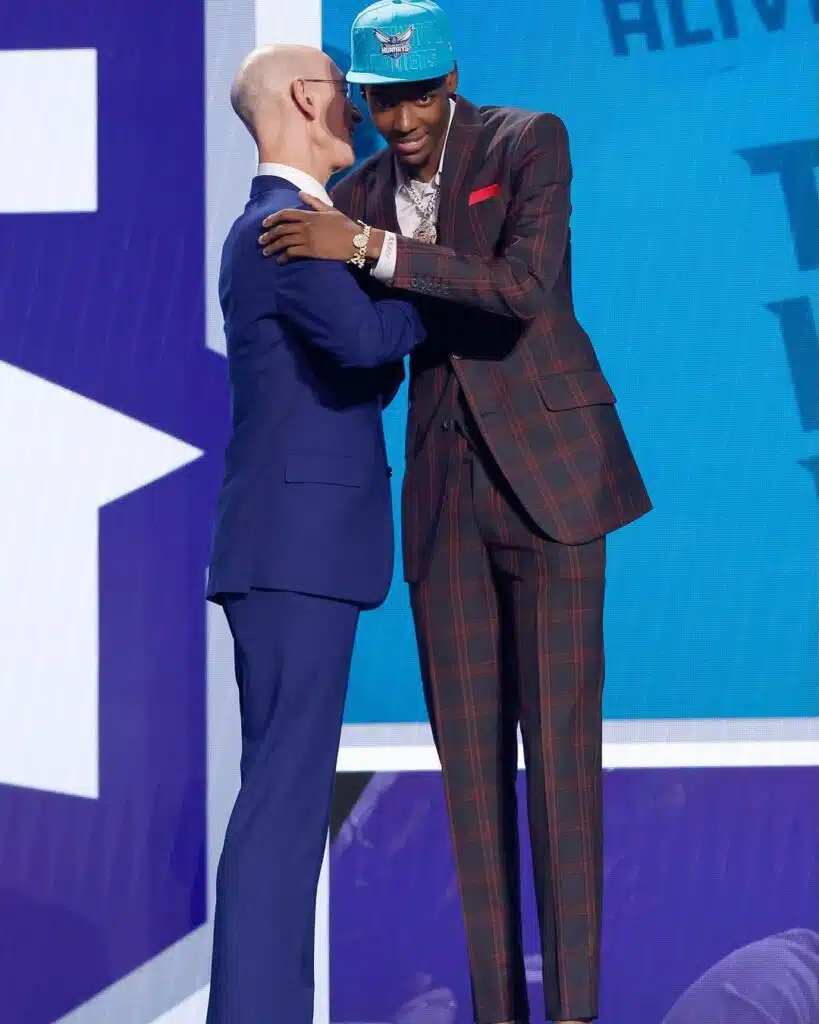 contrat chaussure top prospect nba draft 2023 victor wembanyama