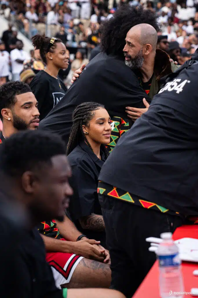 gabby williams signe chez jordan brand