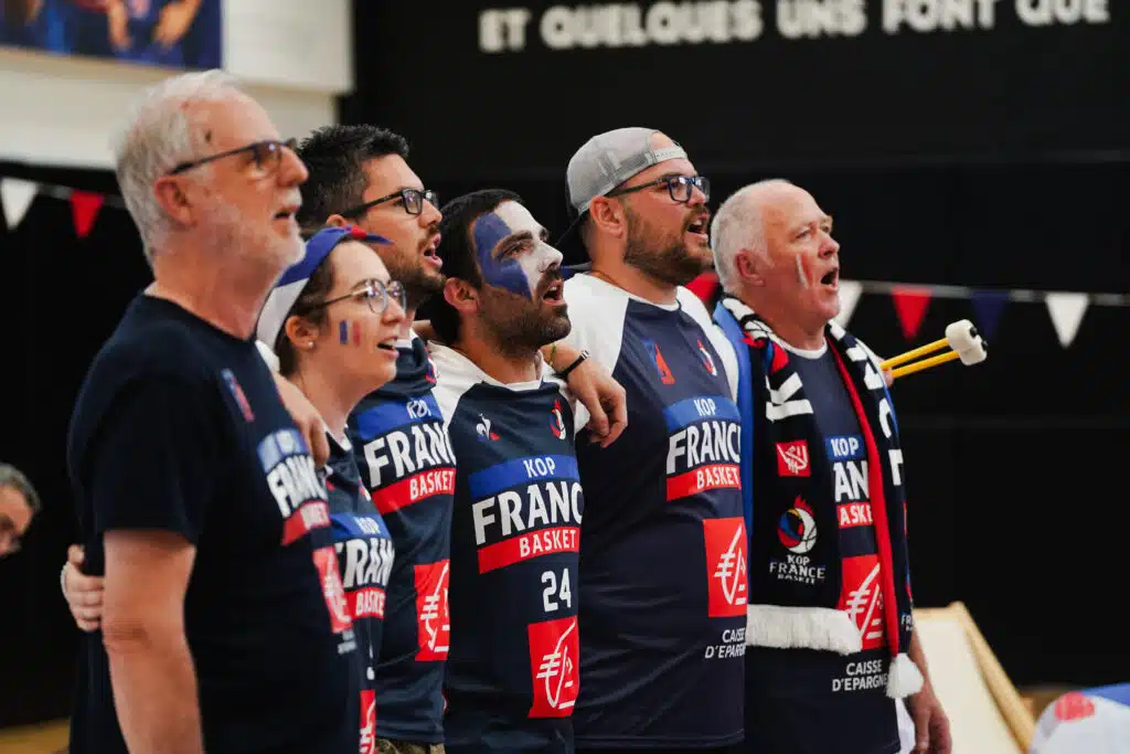 famille bleue intersport nantes basket france canada