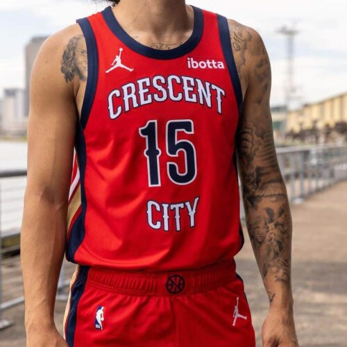 Image de l'article Maillot Statement 2023-2024 des Pelicans : le Crescent City !