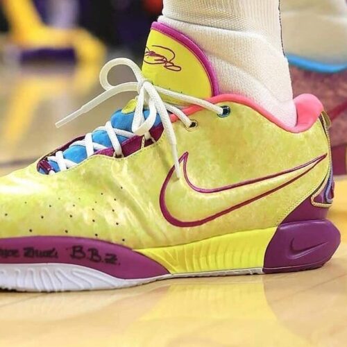 Image de l'article LeBron 21 : l'incroyable rotation de King James