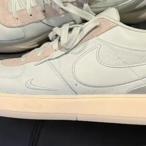 Image de l'article Nike Book 1 Moss Point : le coloris dévoilé par Devin Booker