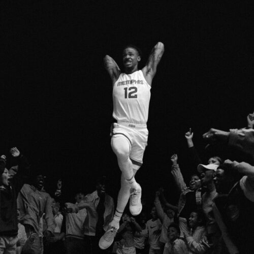 Image de l'article Ja 1 WNBA : Ja Morant inaugure la paire avec un énorme poster !
