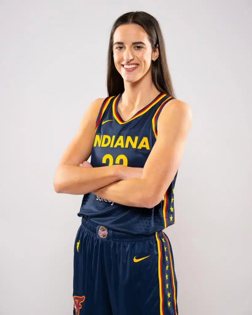caitlin clark nike contrat chaussure signature shoe