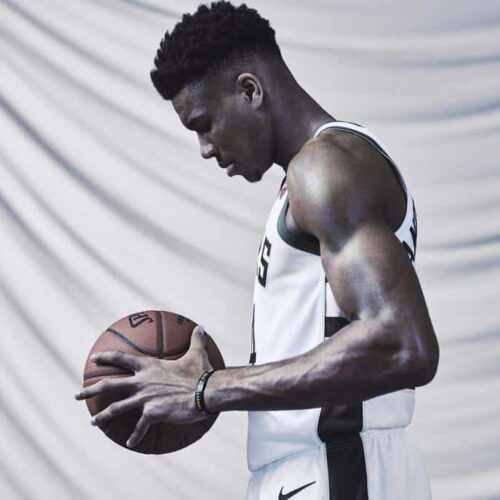 Image de l'article Le jour où Giannis Antetokounmpo a failli signer chez adidas