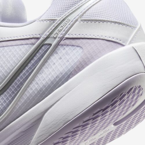 Image de l'article La Nike GT Cut Cross Barely Grape est arrivée en France !