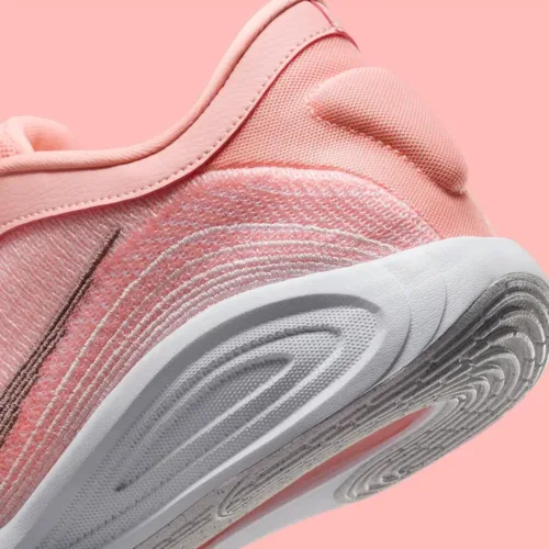 Image de l'article Nike GT Hustle Academy : la gamme Greather Than s’étoffe !