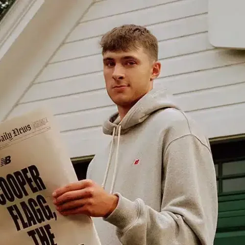 Image de l'article Cooper Flagg signe chez New Balance !