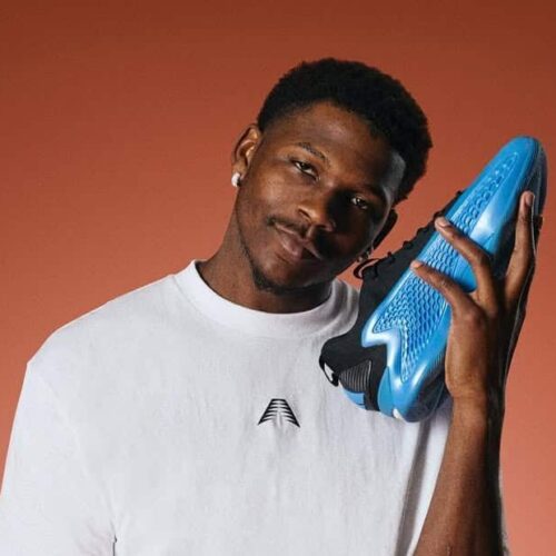 Image de l'article adidas AE 1 Low Nick’s Gift : un coloris incroyable débarque en France !