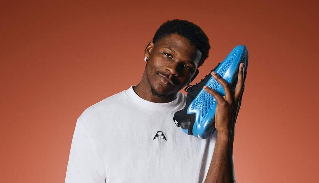 adidas AE 1 Nick's Gift : un coloris incroyable débarque en France