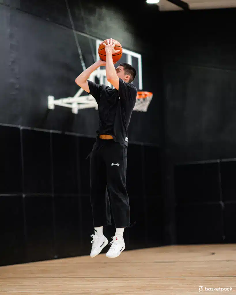 chaussures basketball tige basse risque blessure