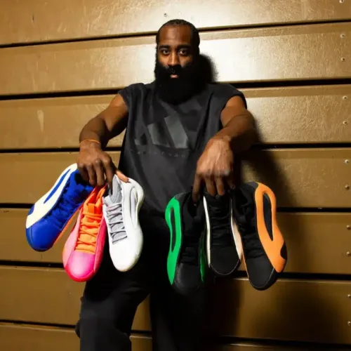 Image de l'article Harden réclame un contrat à vie avec adidas !