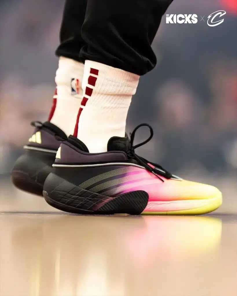 adidas don issue 7 chaussure donovan mitchell playoffs