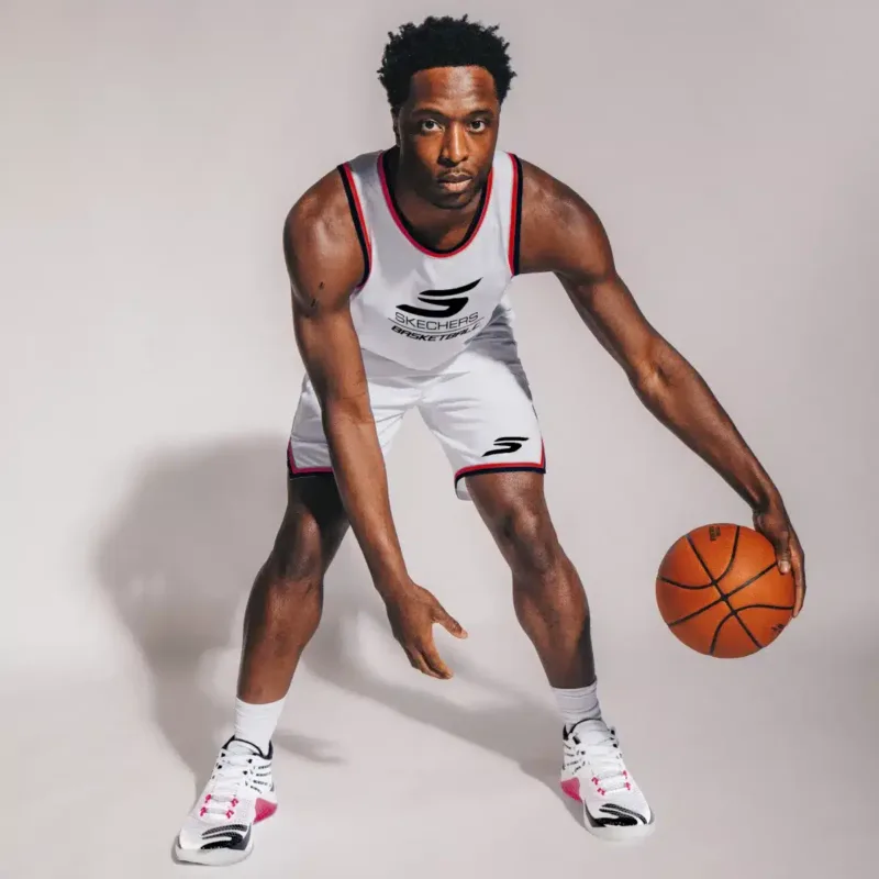 og anunoby signe chez skechers