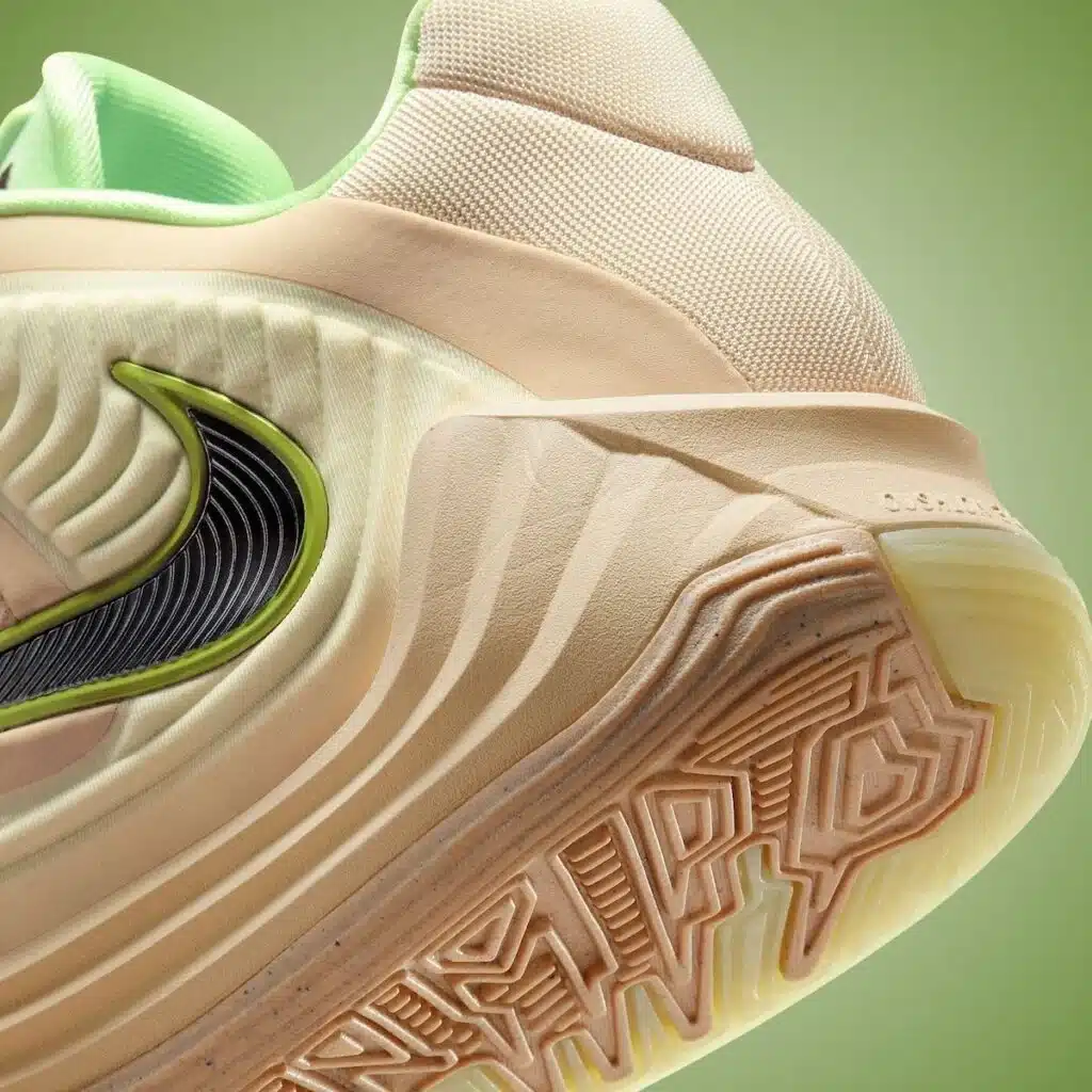 nike zoom freak 7 spotlight light khaki