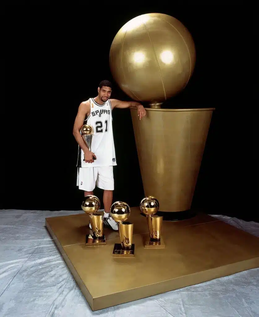 pourquoi les san antonio spurs s'apellent les spurs