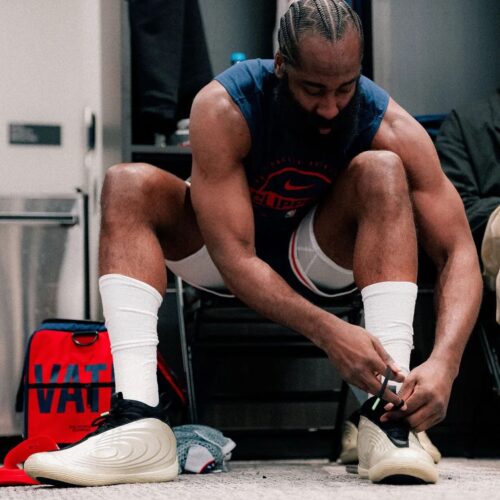 Image de l'article La adidas Harden Vol.10 portée en match par James Harden !