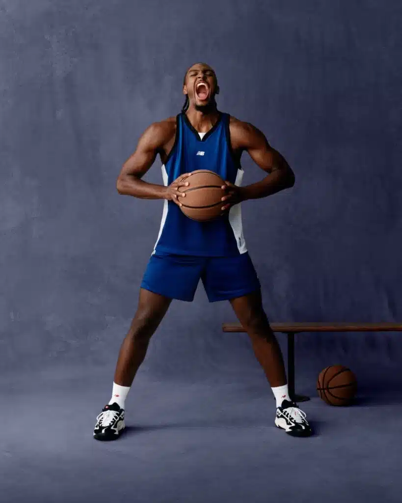 chaussure signature new balance tyrese maxey 2026