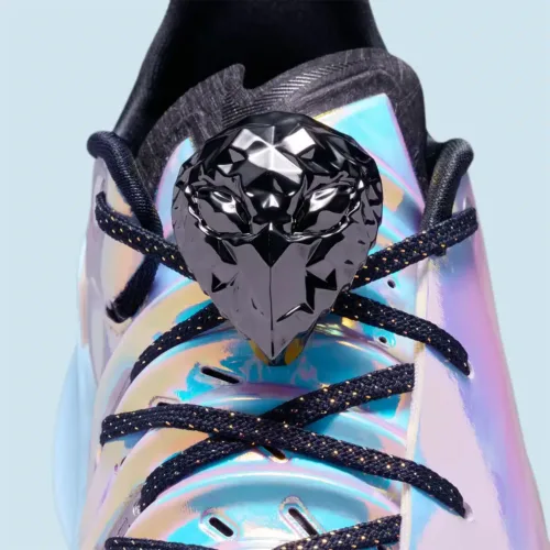 Image de l'article La Nike GT Cut 4 Warning Label, la paire de Wemby pour le All-Star Game !