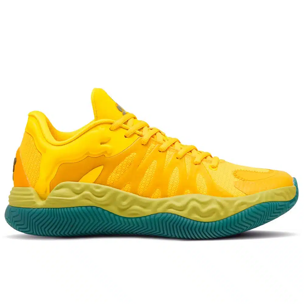 chaussure de basketball en promotion