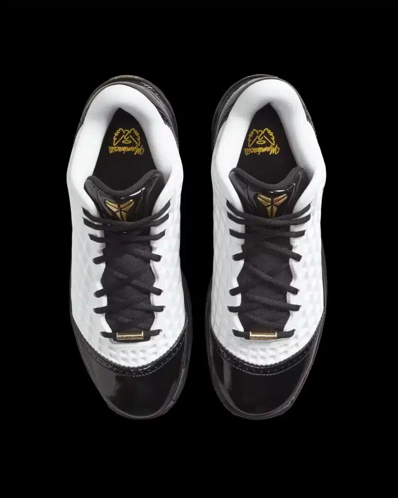 nike kobe 3 low protro mambacita