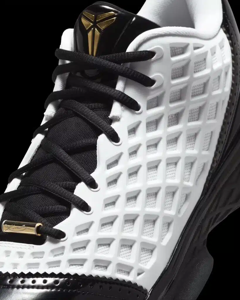 nike kobe 3 low protro mambacita